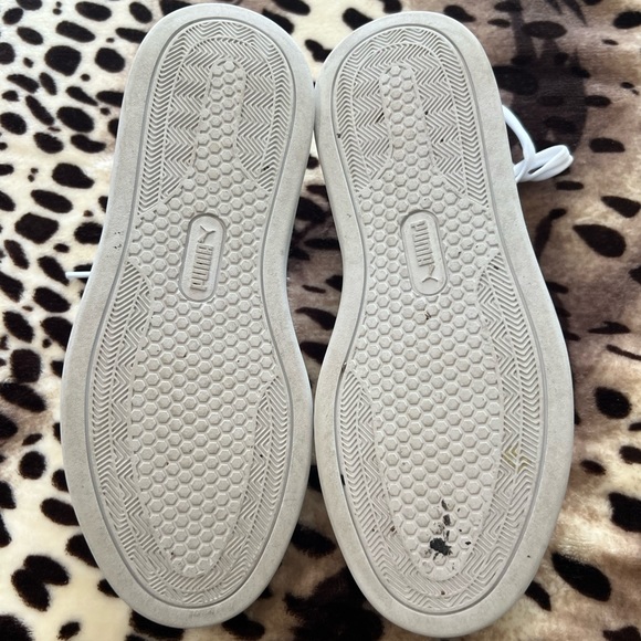 PUMA white sneakers! - Picture 3 of 4